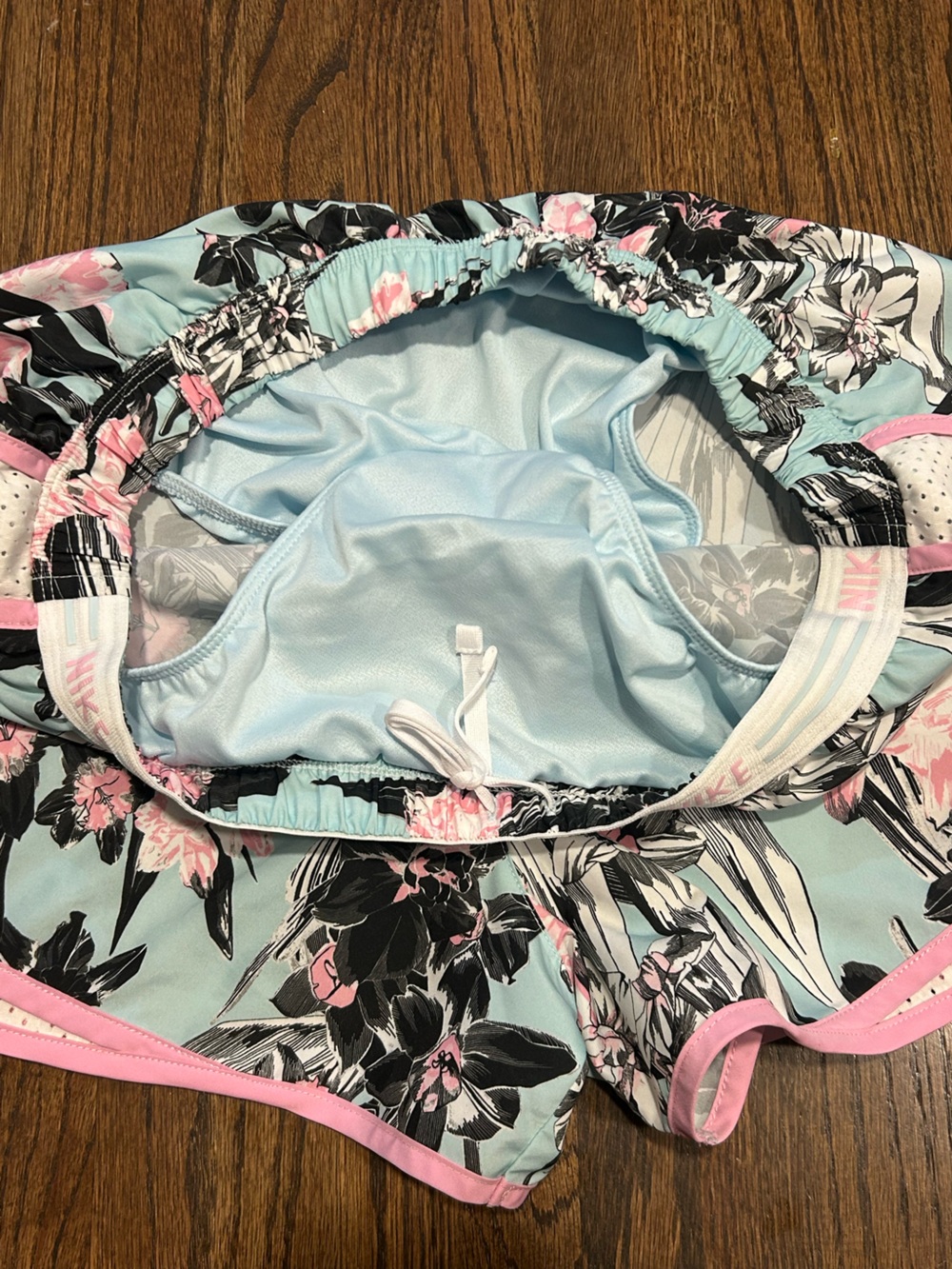 Nike Dri-FIT Floral Running Shorts Size Large Pink Blue Floral Print - Picture 4 of 7